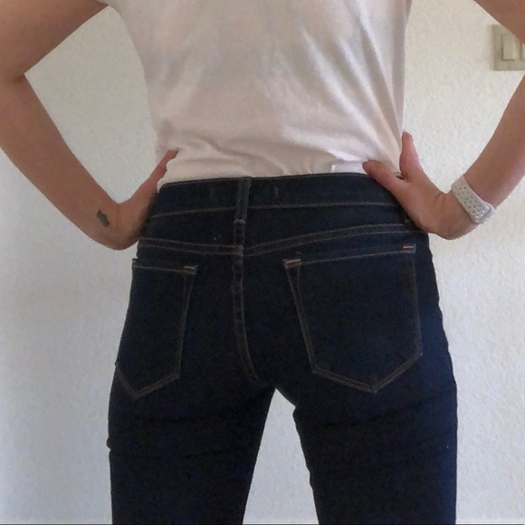 Like New- J Brand Cigarette Leg Size 26 in Ink! - Picture 4 of 6